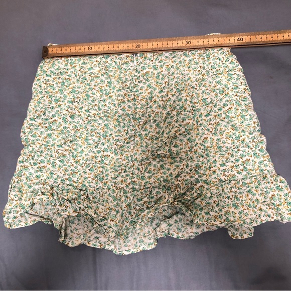 NWT Pac Sun Ruffle Skirt size M - Picture 4 of 7